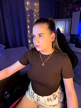 Lexi noah online show from November 2025 09:18:01 PM