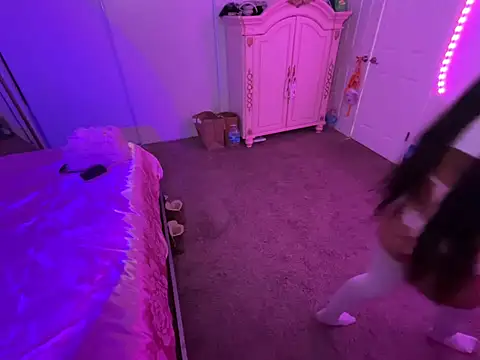 Onlypawzz online show from March 2026 02:17:01 AM