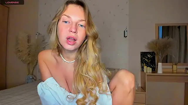 Snapshot of Jeanne_Williams chatting on February 2025 03:30:02 AM Jeanne Williams online show from February 2025 03:30:02 AM