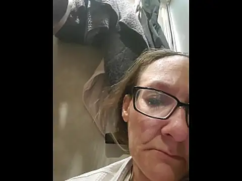 ILUV2TUCHMYKITTY online show from March 2026 09:59:01 AM