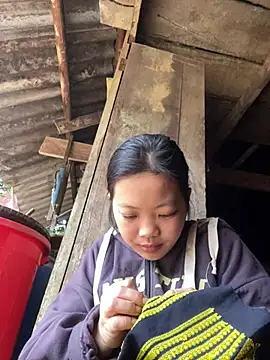 chaomay796xo online show from December 2024 02:22:02 AM