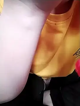 ngoclothingoc9en online show from March 2025 01:31:01 AM