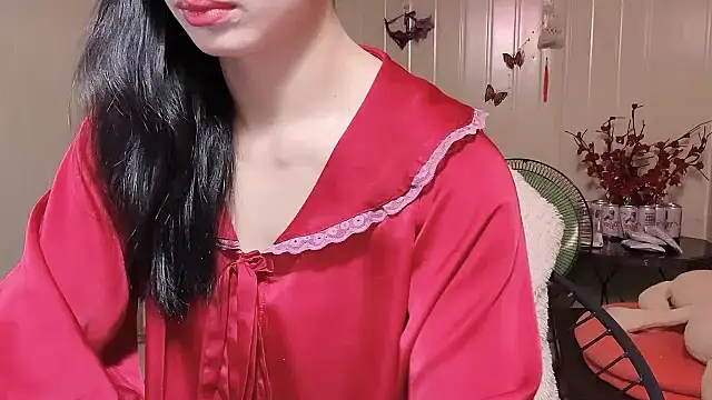 Snapshot of LinhChi_9x chatting on July 2026 12:37:02 AM LinhChi 9x online show from July 2026 12:37:02 AM