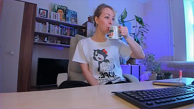 LylithSkye online show from March 2026 05:24:01 AM