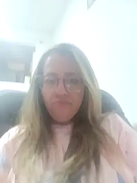 Snapshot of miss_hanna07 chatting on February 2025 10:59:01 PM miss hanna07 online show from February 2025 10:59:01 PM
