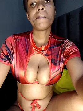 Snapshot of SexySlenderLexy chatting on February 2026 05:45:01 AM SexySlenderLexy online show from February 2026 05:45:01 AM