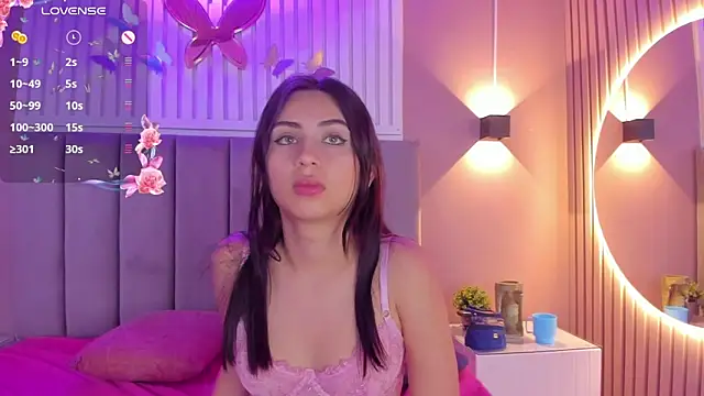 Snapshot of diosa_cristal chatting on March 2025 07:03:01 AM diosa cristal online show from March 2025 07:03:01 AM