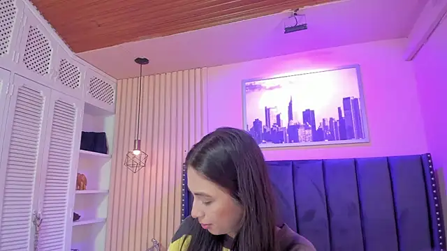 diosa cristal online show from July 2026 03:55:01 AM