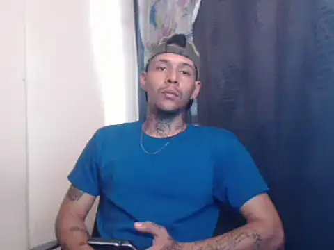 RickyGrey77 online show from December 2024 06:14:01 PM