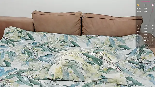 1lindsey1 online show from April 2026 06:07:02 AM