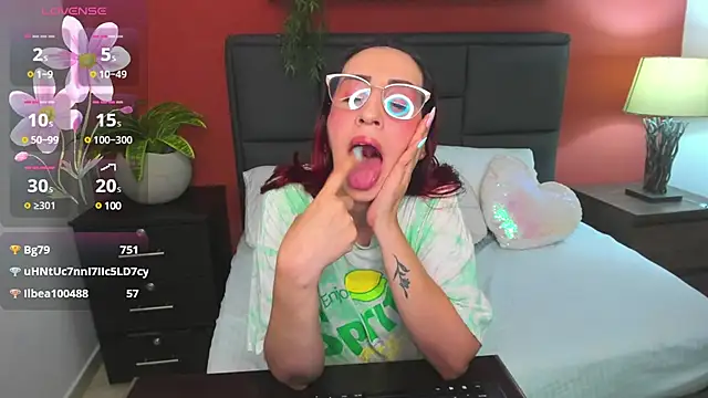 Snapshot of jadde13_ chatting on December 2024 07:05:01 AM jadde13 online show from December 2024 07:05:01 AM