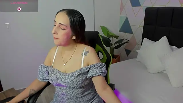 Snapshot of jadde13_ chatting on October 2025 08:04:01 PM jadde13 online show from October 2025 08:04:01 PM