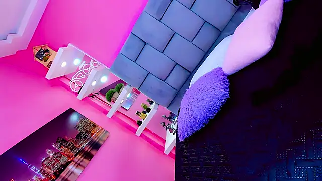 Saamanthaa11 online show from March 2026 05:13:01 AM