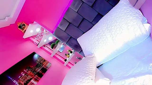 Saamanthaa11 online show from April 2026 05:26:02 AM