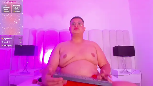 Tom Silver   online show from December 2024 02:32:01 AM