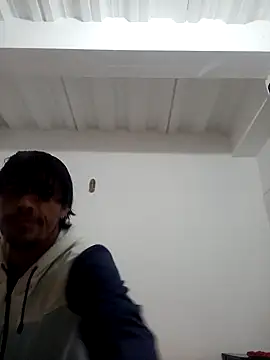 Leandona online show from November 2025 03:46:02 PM