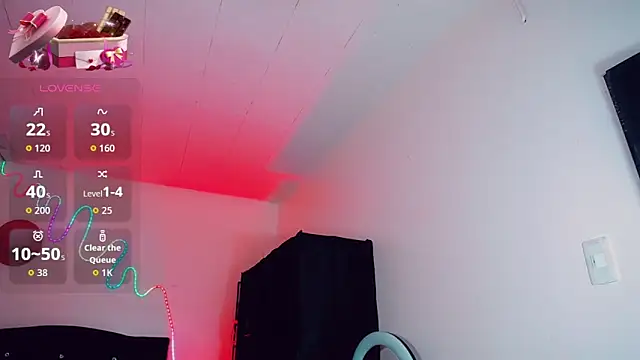 Kendall hornyy online show from February 2026 07:07:01 PM