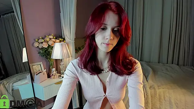 Dearly Emily online show from November 2025 05:18:01 PM