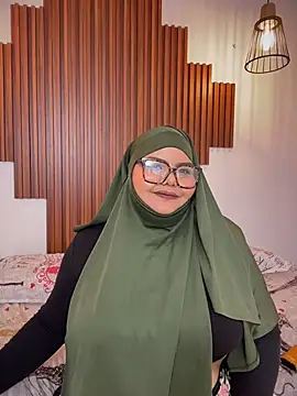  Shara Handal  online show from February 2026 02:54:02 PM