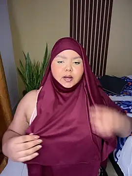 Snapshot of _Shara_Handal_ chatting on June 2026 07:57:02 AM Shara Handal online show from June 2026 07:57:02 AM