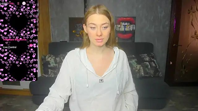 Demure Smile online show from March 2026 12:44:01 PM