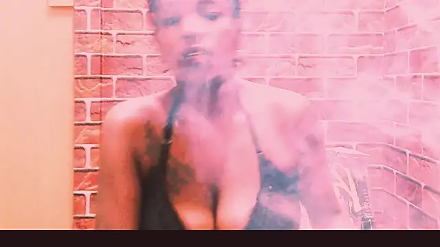 Snapshot of Fuckable_Nasty_MILF chatting on June 2026 03:36:02 PM Fuckable Nasty MILF online show from June 2026 03:36:02 PM