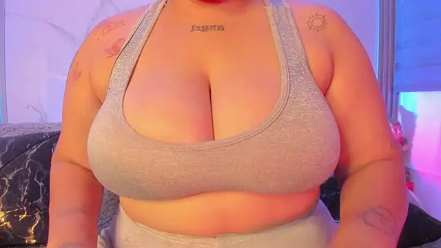 dayan silva  online show from February 2026 12:00:01 AM