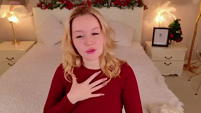 Snapshot of AliceMorr chatting on December 2024 07:47:01 AM AliceMorr online show from December 2024 07:47:01 AM