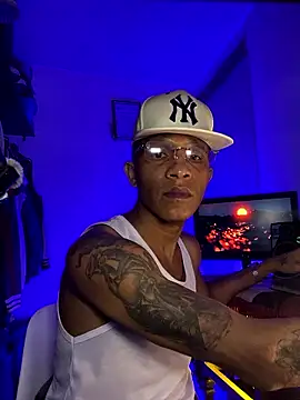 Pompero11 online show from January 2026 08:58:02 PM