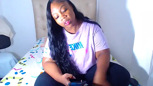 Snapshot of Megaanfox chatting on November 2025 03:11:01 PM Megaanfox online show from November 2025 03:11:01 PM