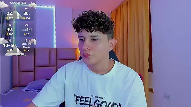 Nathan Bluee online show from December 2024 08:28:02 PM