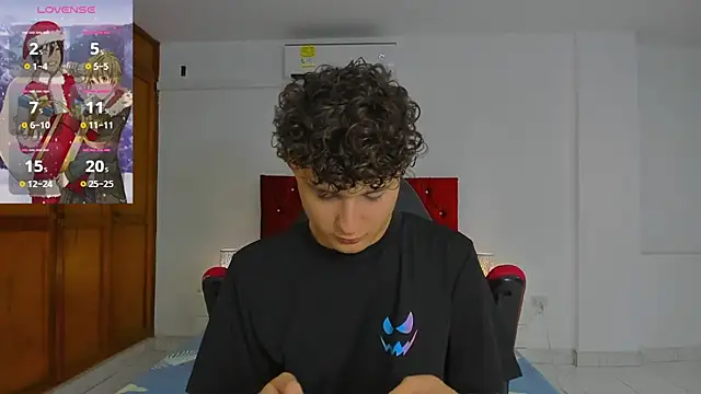 Nathan Bluee online show from December 2024 12:55:01 PM