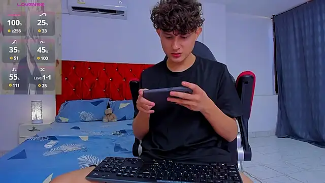 Nathan Bluee online show from December 2024 03:44:01 PM