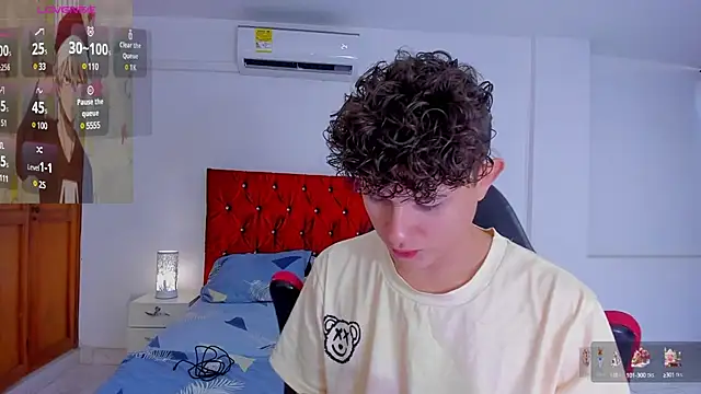 Nathan Bluee online show from December 2024 01:07:02 PM