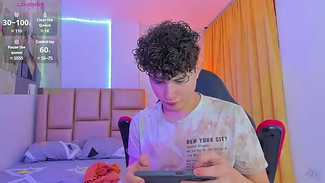 Nathan Bluee online show from December 2024 03:12:02 PM