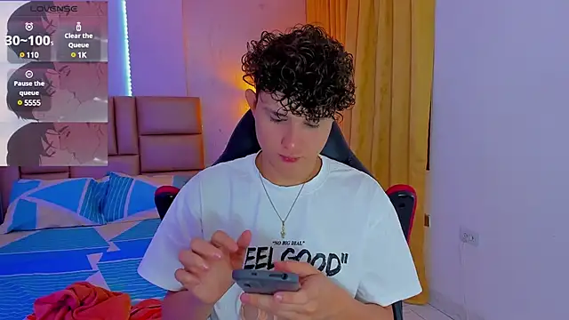 Nathan Bluee online show from January 2025 12:38:02 PM