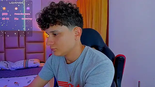 Nathan Bluee online show from February 2025 04:55:01 PM