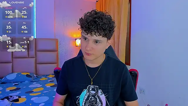 Nathan Bluee online show from March 2025 01:03:02 PM