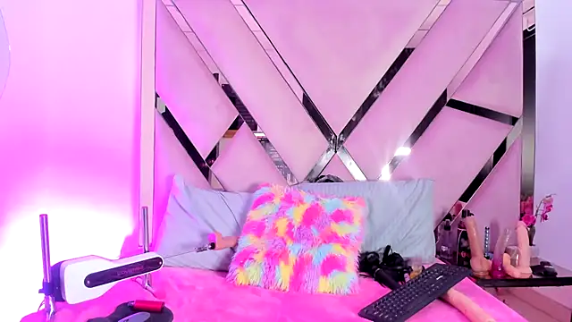 Freyaht online show from February 2025 08:51:02 AM