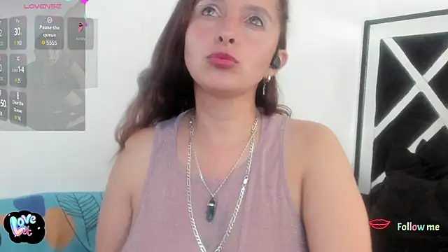 Snapshot of Baioleth chatting on September 2025 08:14:01 PM Baioleth online show from September 2025 08:14:01 PM