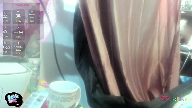 Snapshot of Baioleth chatting on November 2025 10:21:01 PM Baioleth online show from November 2025 10:21:01 PM