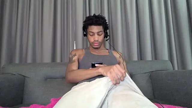 Skinnyblackman online show from July 2026 11:37:01 PM