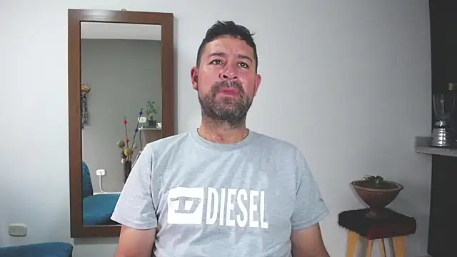 ambar jacksonn online show from October 2025 10:06:02 PM