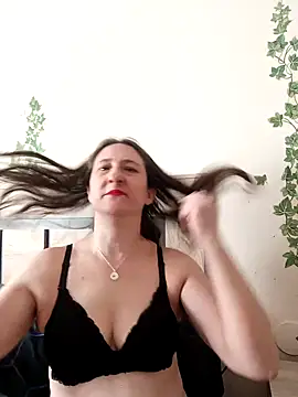 Snapshot of CaatHot chatting on January 2025 09:49:02 AM CaatHot online show from January 2025 09:49:02 AM