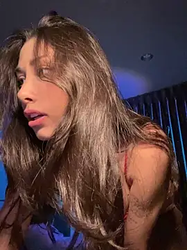 Snapshot of Sophiehii chatting on May 2026 12:11:01 PM Sophiehii online show from May 2026 12:11:01 PM