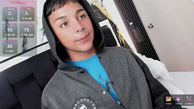 Snapshot of Seductivo_jr chatting on February 2026 03:46:01 AM Seductivo jr online show from February 2026 03:46:01 AM