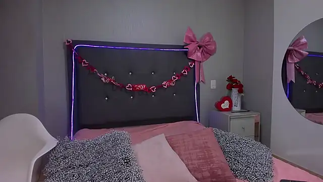 emma lye online show from March 2026 08:27:02 PM