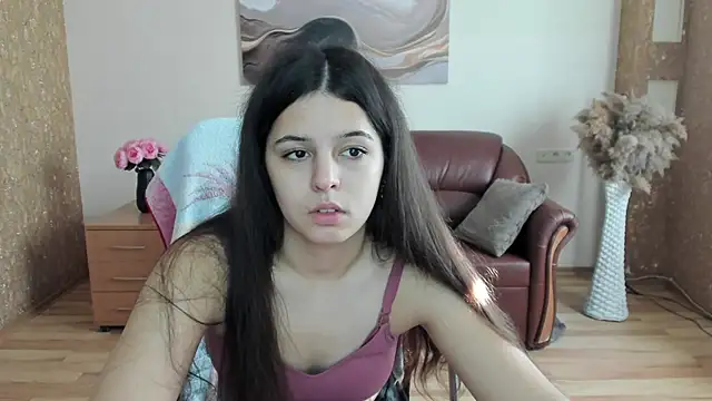 Snapshot of Molly_Owens chatting on September 2025 06:25:02 AM Molly Owens online show from September 2025 06:25:02 AM