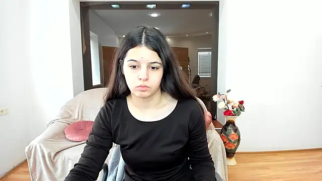 Snapshot of Molly_Owens chatting on October 2025 06:37:01 AM Molly Owens online show from October 2025 06:37:01 AM