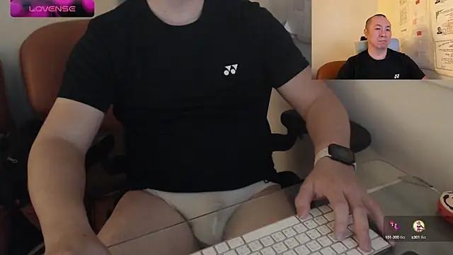 Snapshot of chih515 chatting on February 2025 02:14:01 AM chih515 online show from February 2025 02:14:01 AM